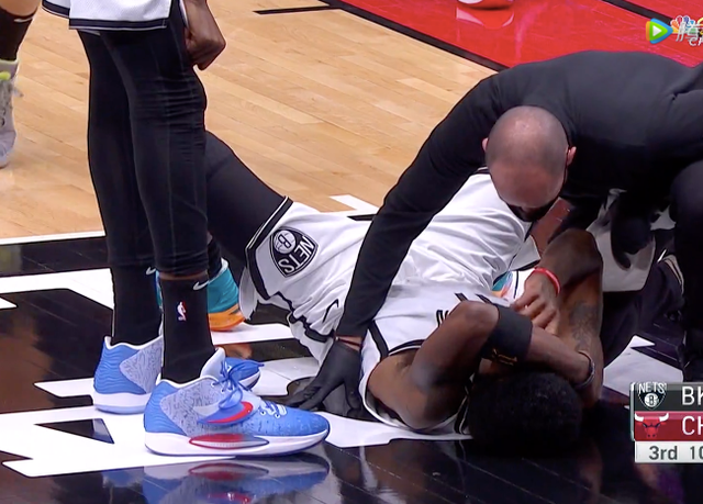 公牛队惨败后更衣室爆发冲突，主帅回应，一定位置虽然.的简单介绍