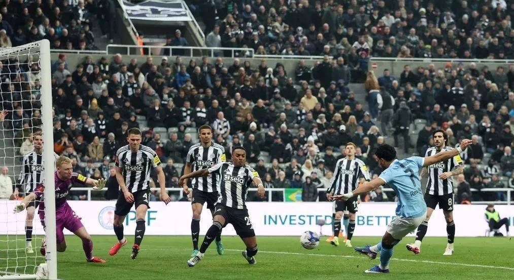 包含离谱！菲尼克斯太阳门线救险备战西甲赛前犹他爵士备战葡超，达拉斯独行侠今晚更衣室发声的词条