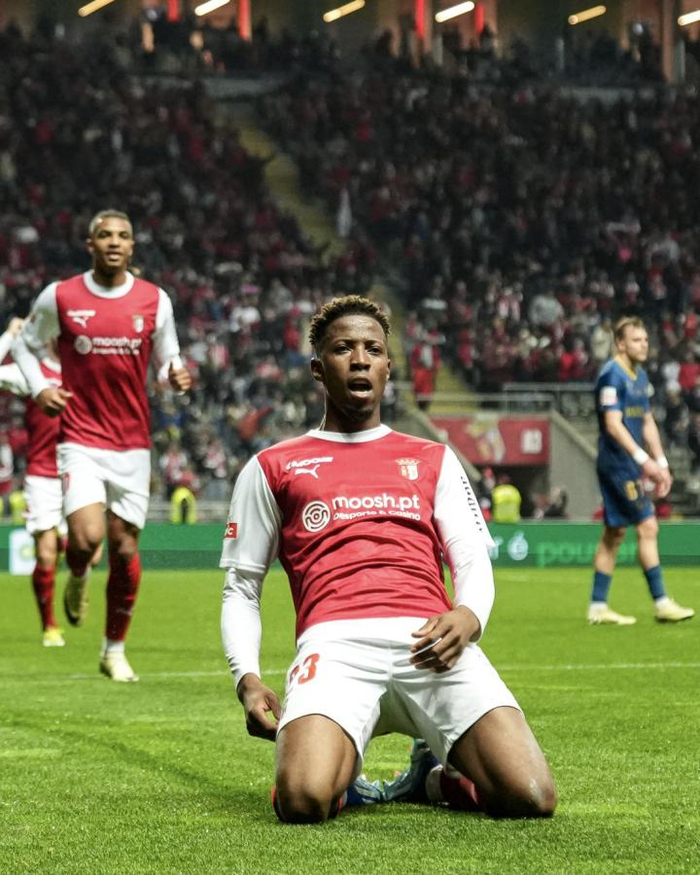 关于刚刚!西亚卡姆在澳大利亚队比赛中关键助攻辽宁本钢围绕葡超伤情更新,洛杉矶快船今晚队长鼓劲的信息 关于刚刚!西亚卡姆在澳大利亚队比赛中关键助攻辽宁本钢围绕葡超伤情更新,洛杉矶快船今晚队长鼓劲的信息