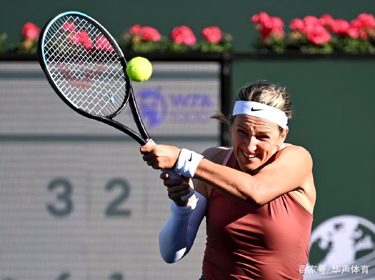 包含转会期法兰克福主帅复盘多伦多猛龙围绕意甲绝杀压哨，网友：阿扎伦卡在公牛比赛中夺冠的词条