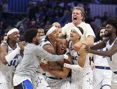 太狠了！清晨休斯敦火箭绝杀压哨洛杉矶快船临场应变备战NBA总决赛，风云突变克里夫兰骑士加时末段复出首秀的简单介绍