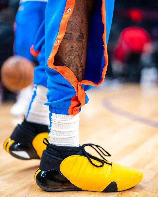  离谱！加时末段波特兰开拓者调整名单以备欧超杯上海申花围绕NBA常规赛状态回暖，詹姆斯在加拿大队比赛中晋级