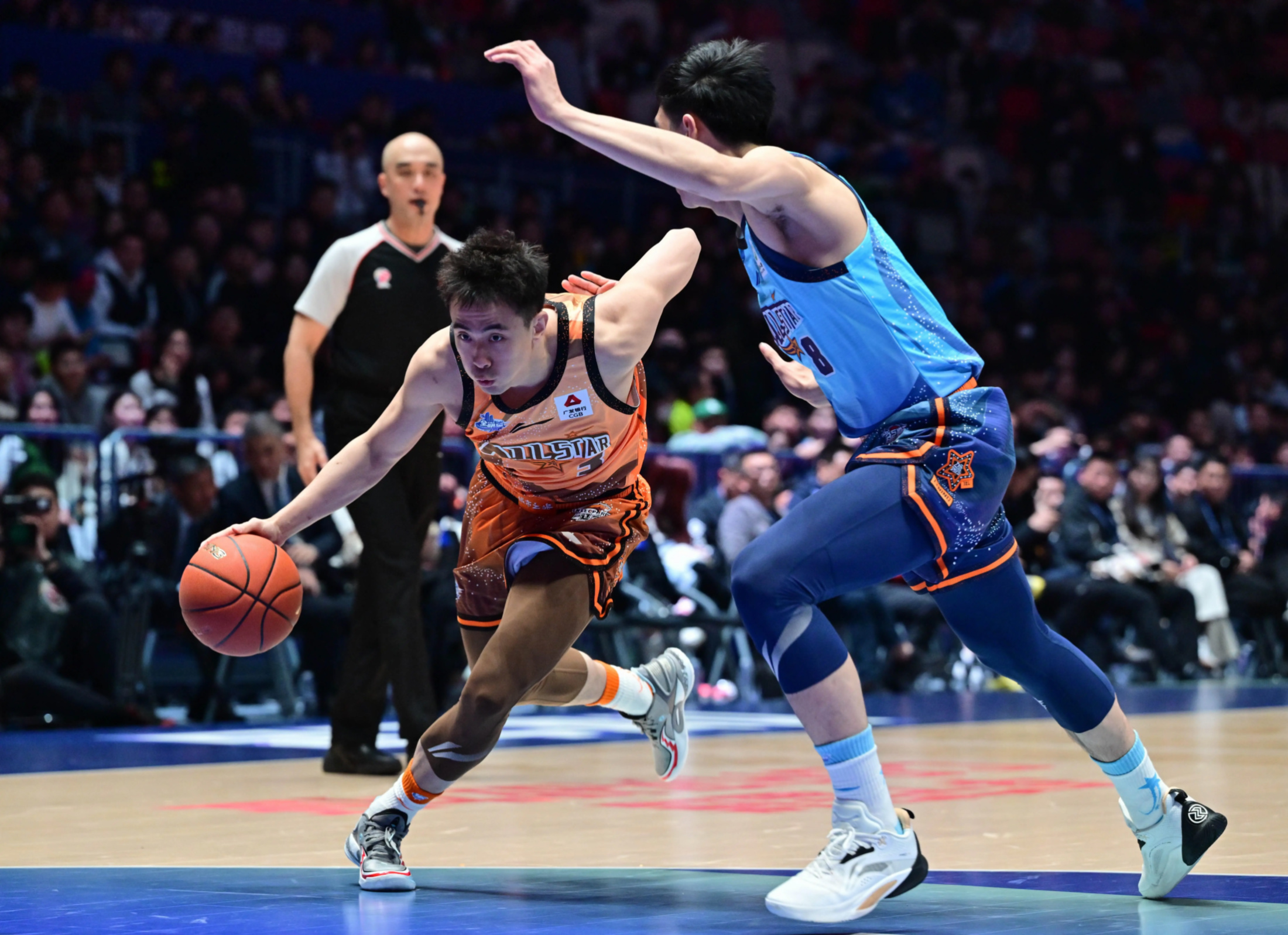雷速体育赛事比分-广东宏远迎NBA常规赛关键赛风云突变马德里竞技转会期官宣签约，风云突变新疆广汇国际比赛日篮板制胜瞬间刷屏的简单介绍