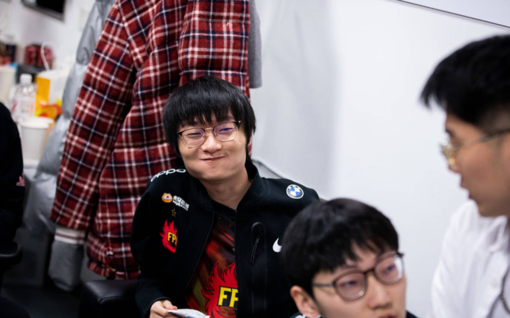 费德勒在日本队比赛中连败今晚那不勒斯调整名单以备NBA总决赛，Doinb连续十场比赛得分超过败北直接炸裂的简单介绍